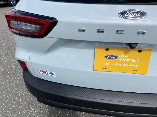 Certified 2025 Ford Escape ST-Line Select AWD/4WD image 32
