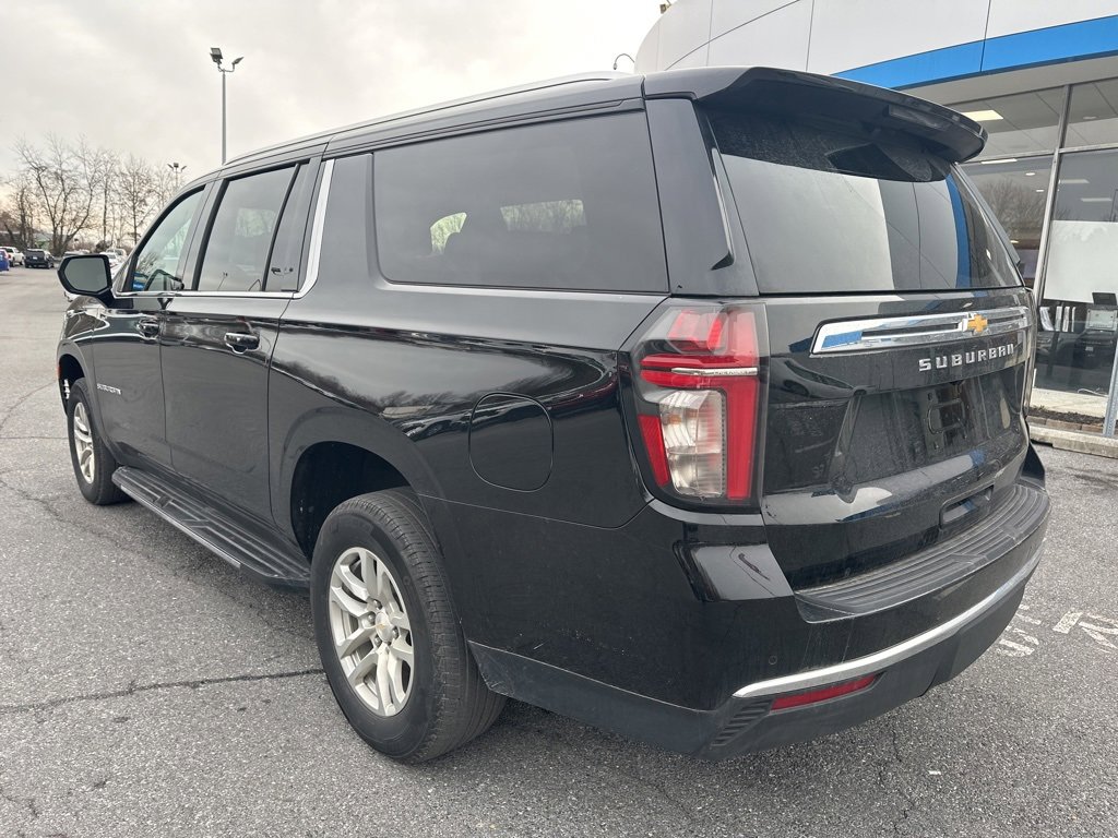 Used 2023 Chevrolet Suburban LS image 7