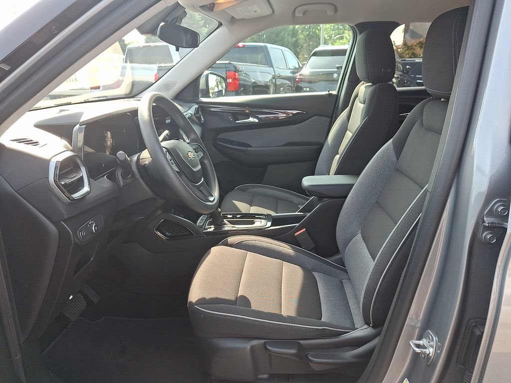 Used 2024 Chevrolet TrailBlazer LT FWD image 15