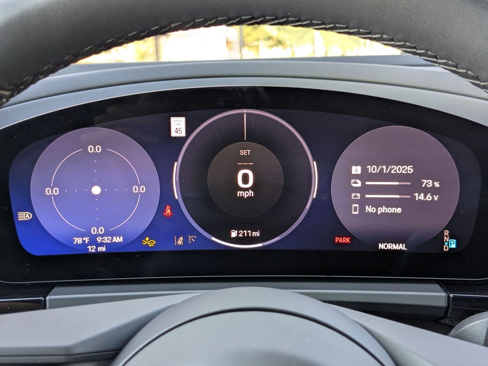 New 2025 Porsche Macan 4 Electric image 16