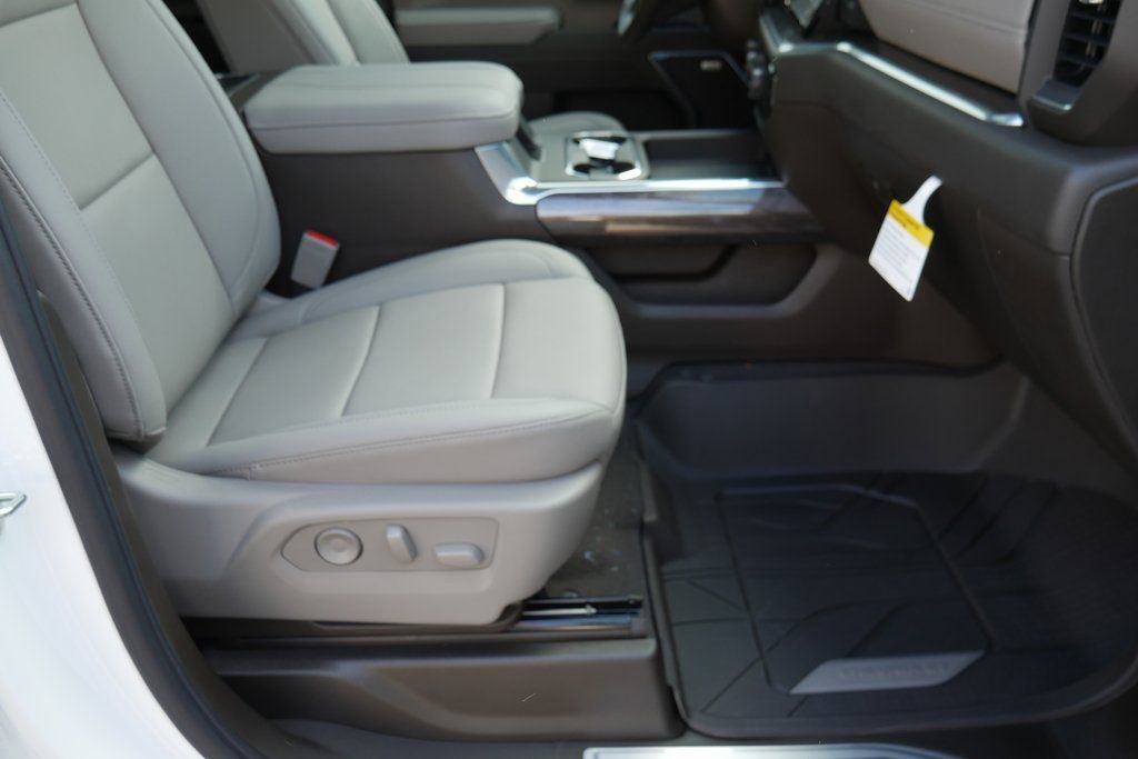 New 2026 Chevrolet Silverado 3500 LTZ w/ LTZ Plus Package image 23