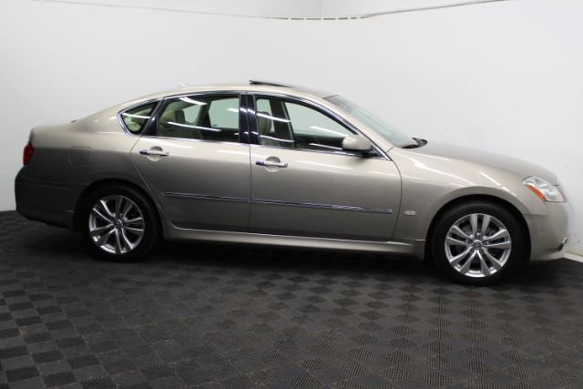 Used 2010 INFINITI M35 w/ Technology Pkg RWD image 4
