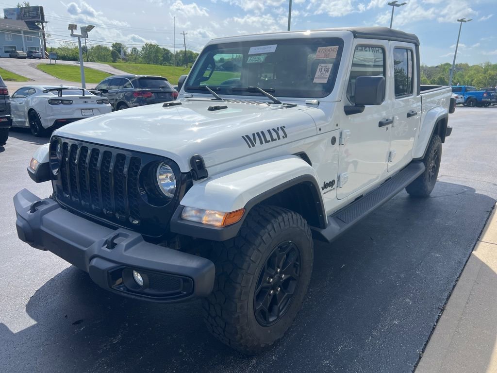Certified 2023 Jeep Gladiator Sport AWD/4WD image 8