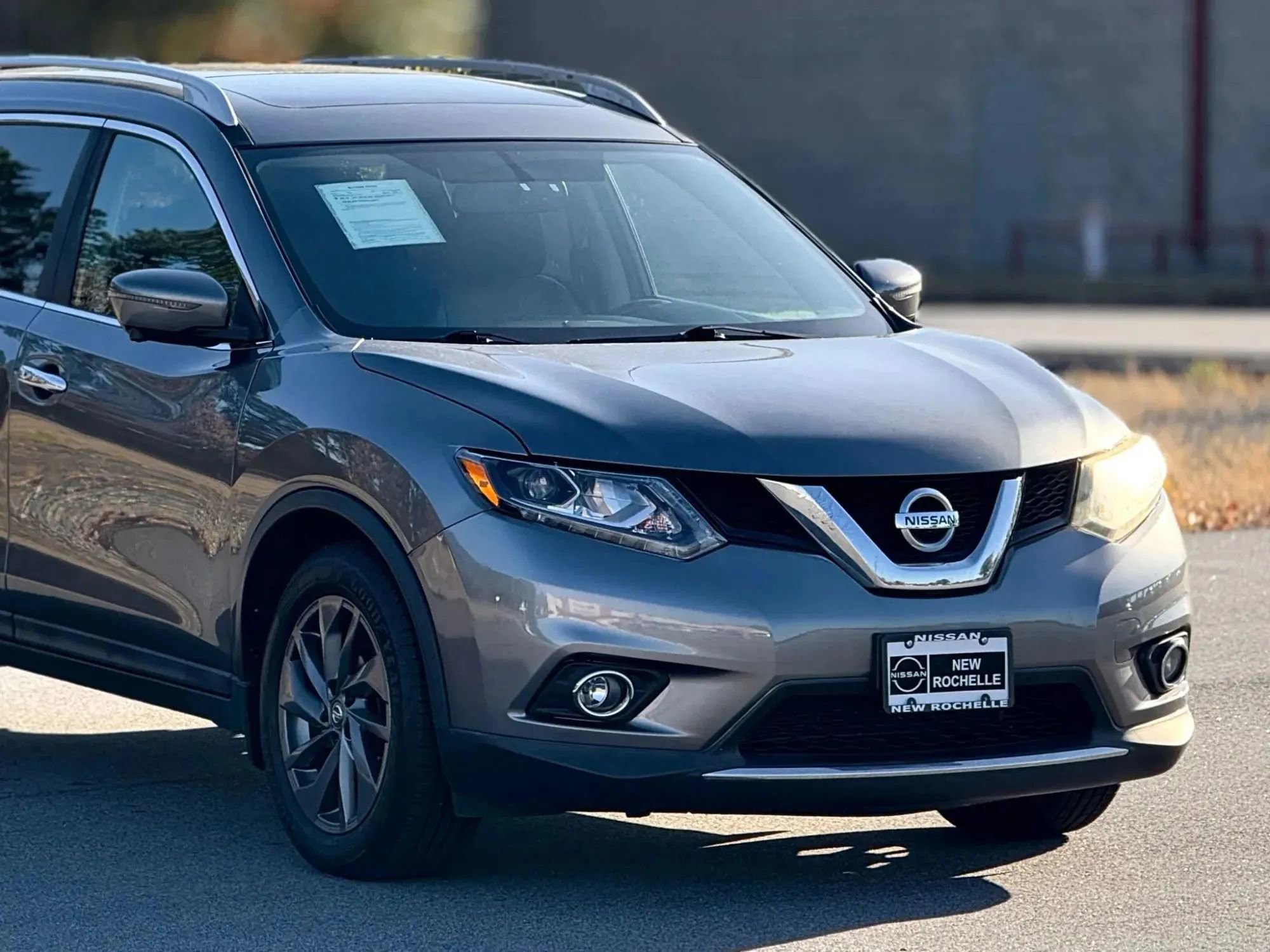 Used 2016 Nissan Rogue SL w/ SL Premium Package image 15