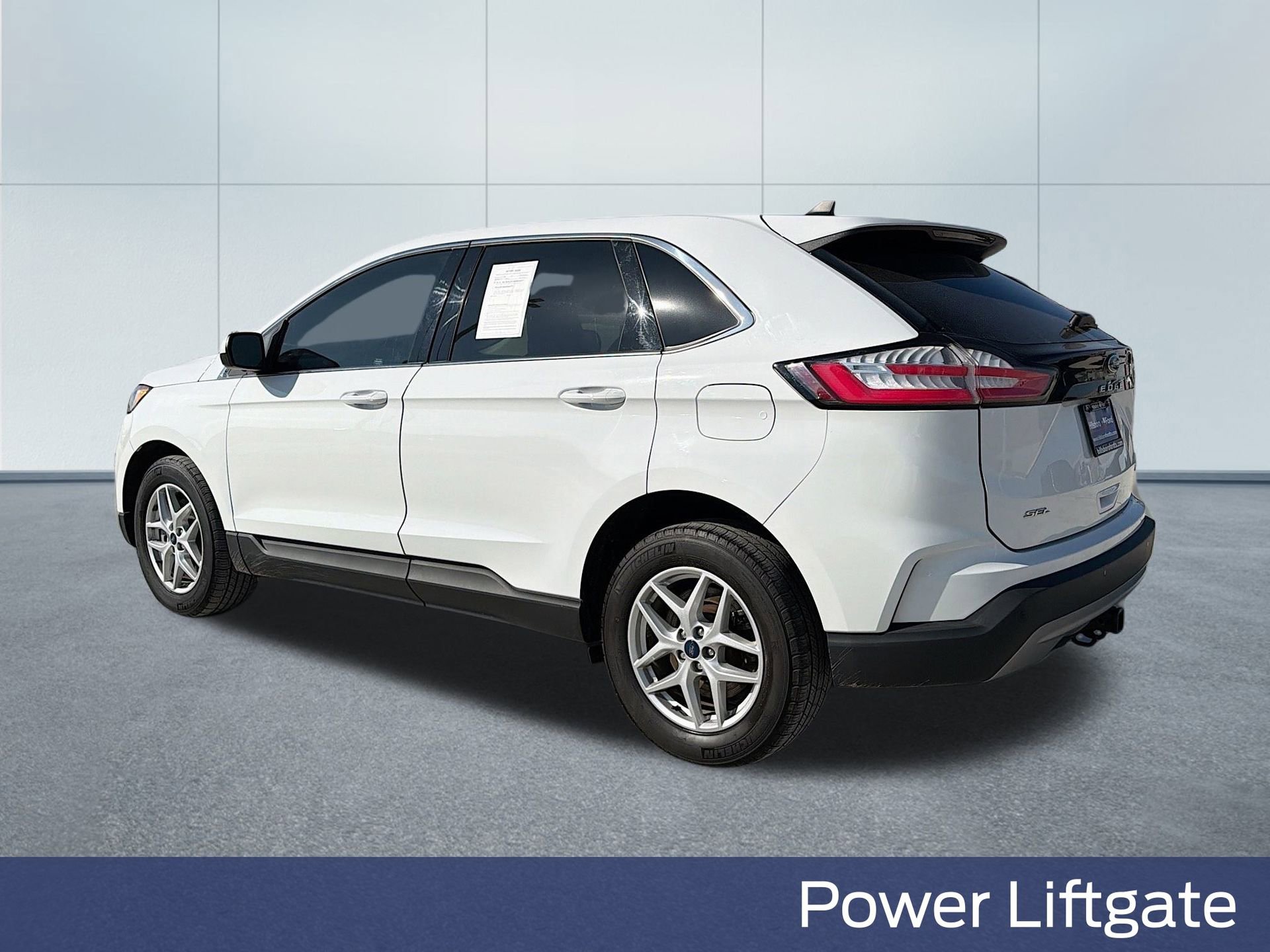 Used 2022 Ford Edge SEL w/ Convenience Package image 11