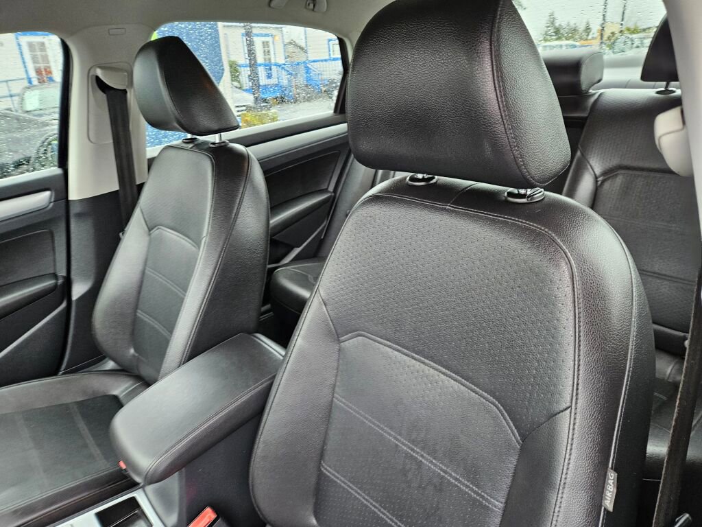 Used 2012 Volkswagen Passat 2.5 SE image 21