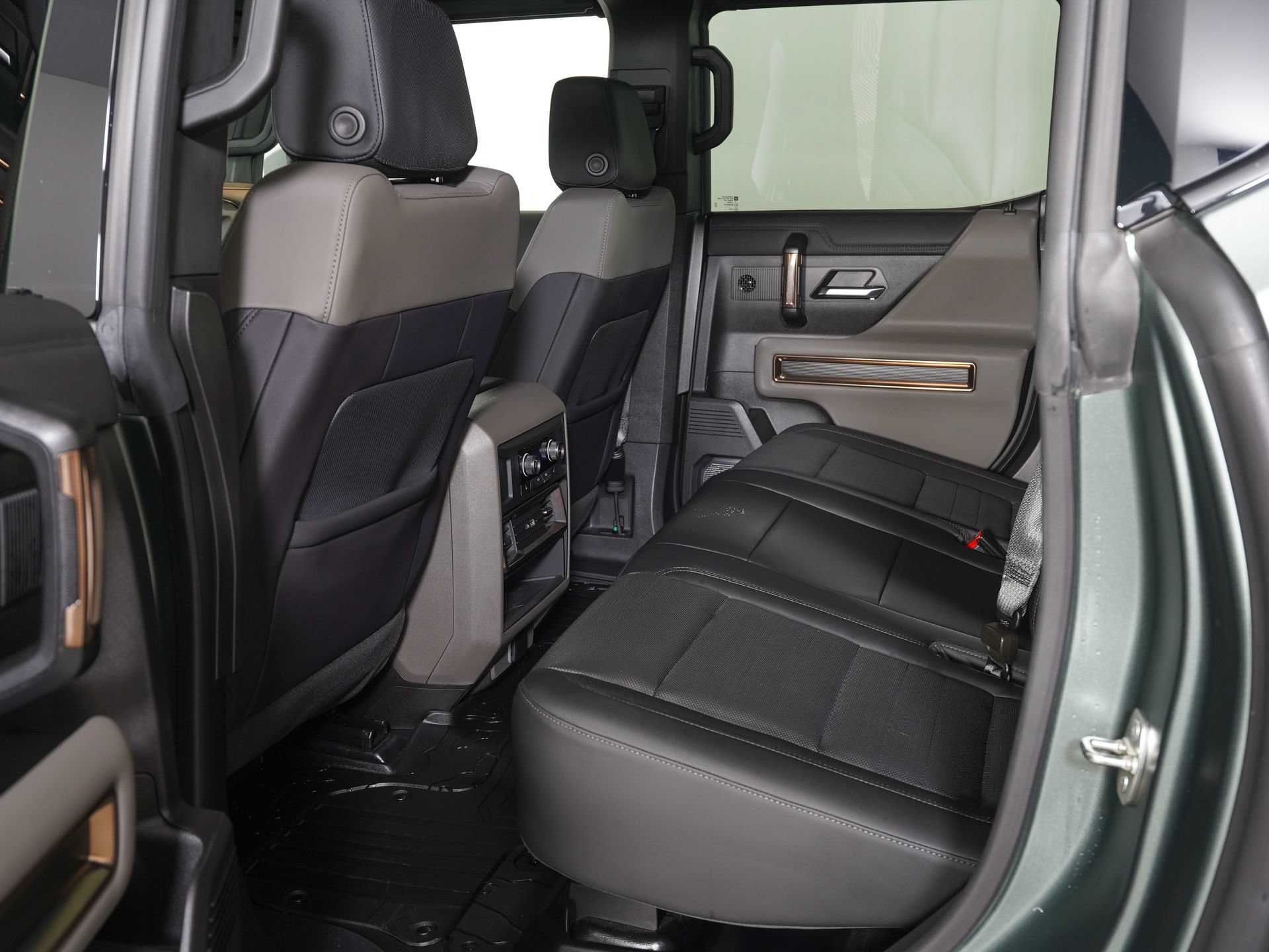 Used 2024 GMC Hummer EV 3X AWD/4WD image 12