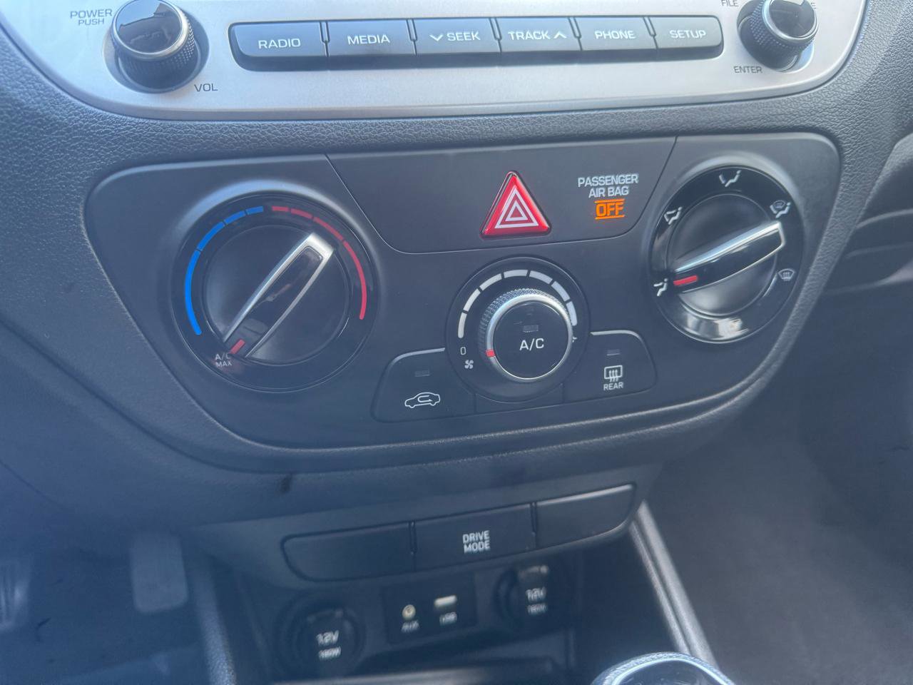 Used 2021 Hyundai Accent SE image 43