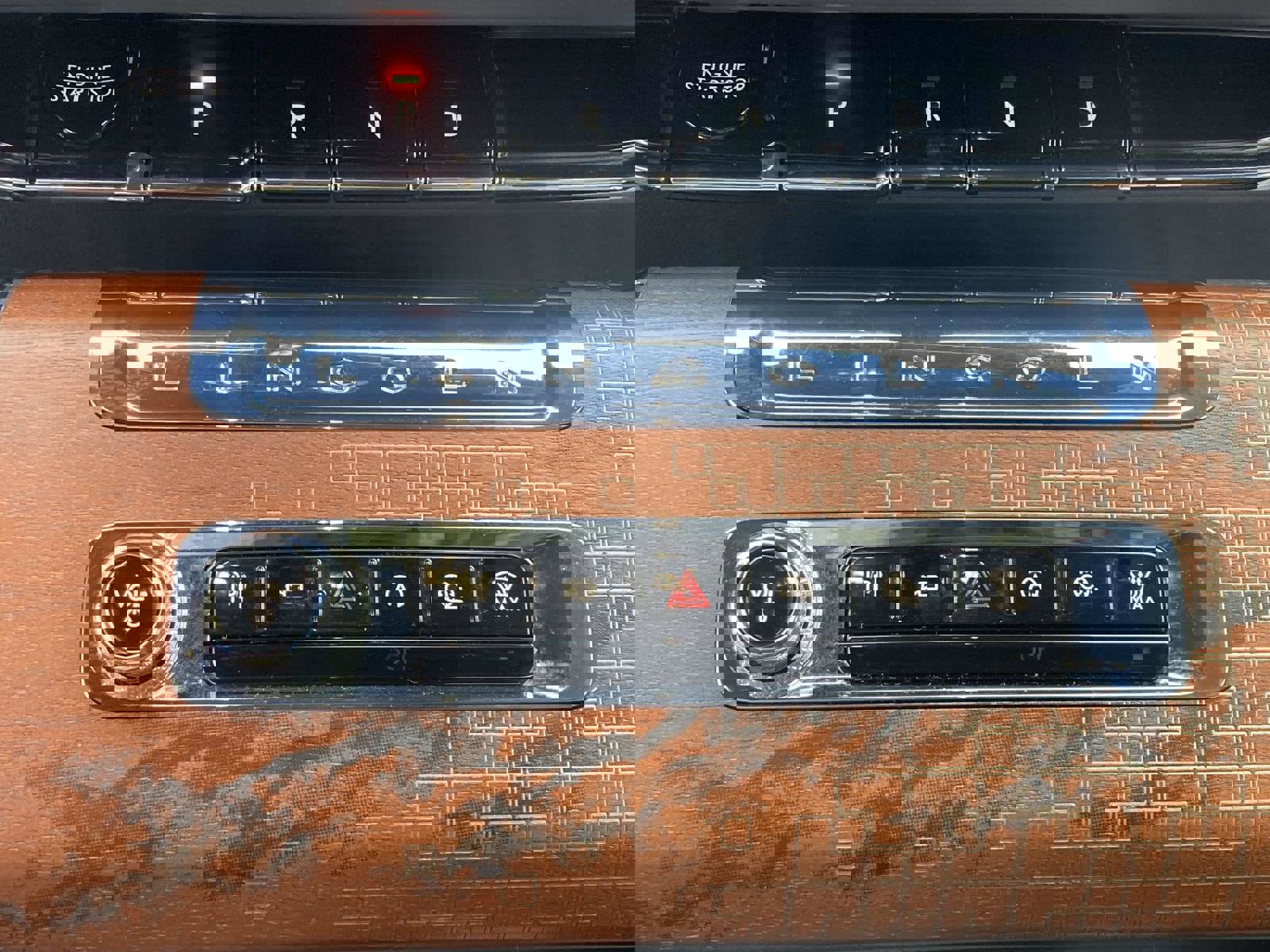 New 2025 Lincoln Aviator Black Label image 28