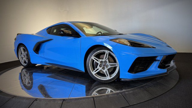 Used 2024 Chevrolet Corvette Stingray Premium Cpe w/ Z51 Performance Package RWD image 2