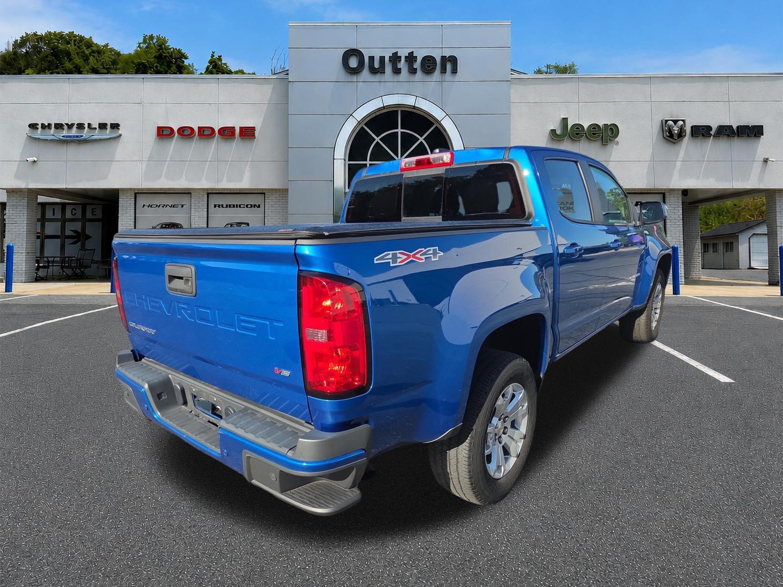 Used 2022 Chevrolet Colorado LT w/ Safety Package AWD/4WD image 4