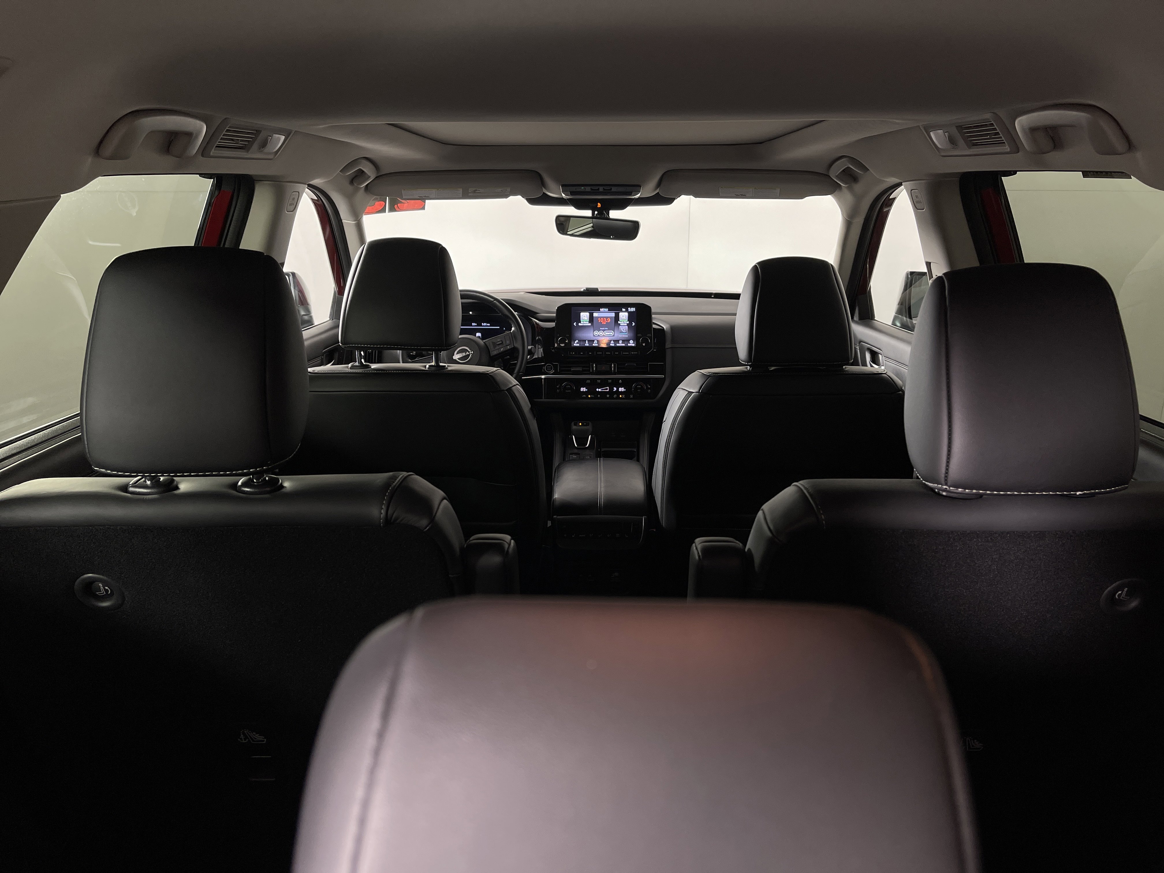 Used 2023 Nissan Pathfinder Platinum image 18