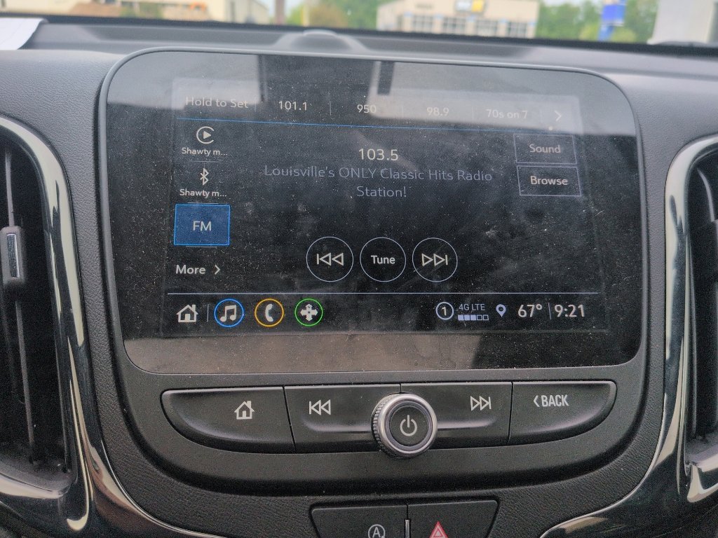 Used 2023 Chevrolet Equinox RS w/ RS Leather Package AWD/4WD image 10