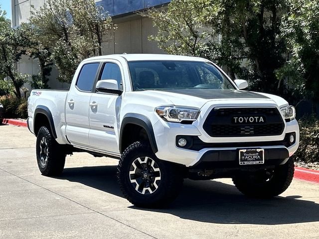 Used 2021 Toyota Tacoma TRD Off-Road image 2