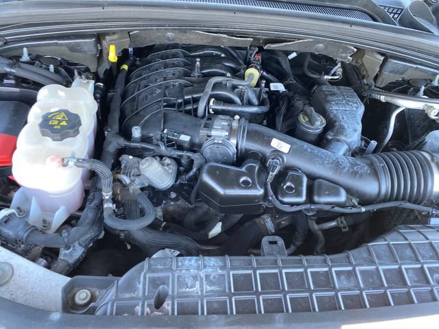 Used 2023 Jeep Grand Cherokee Limited AWD/4WD image 23