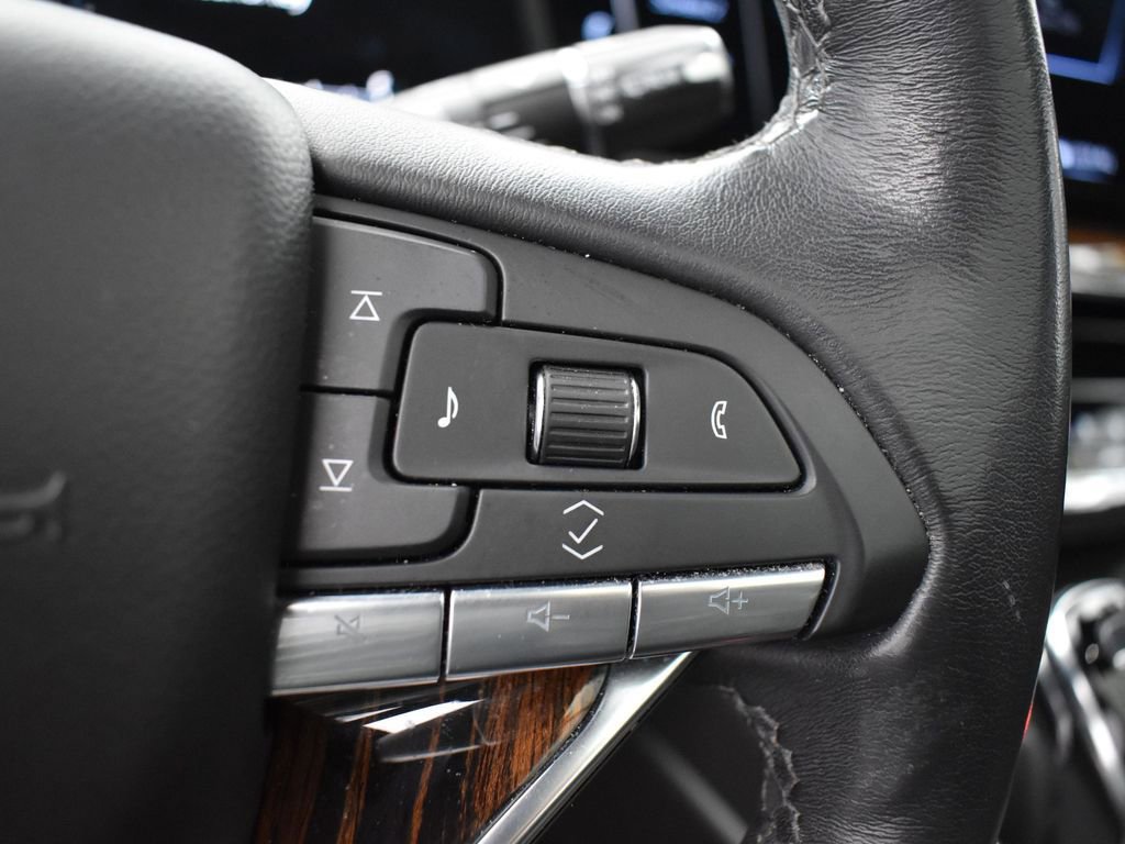 Used 2023 Cadillac Escalade ESV Premium Luxury w/ Performance Package image 17