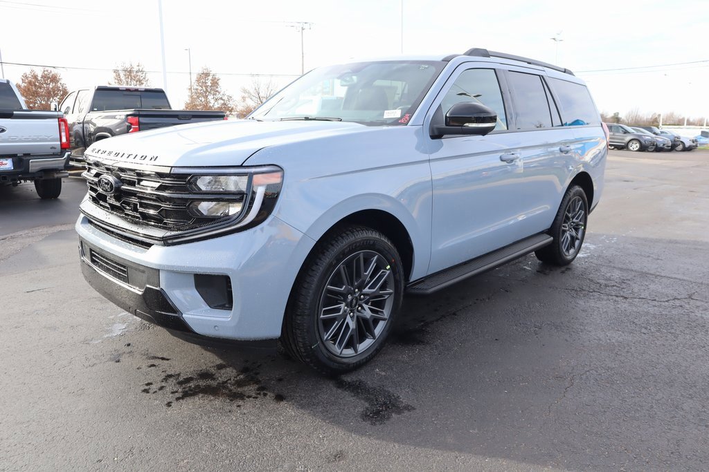 New 2026 Ford Expedition Platinum w/ Stealth Appearance Package image 10