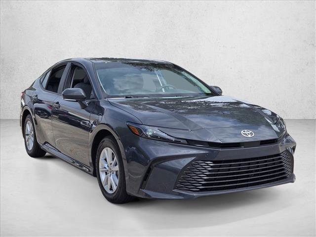 Used 2025 Toyota Camry LE FWD image 3
