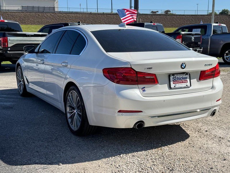 Used 2018 BMW 530i xDrive AWD/4WD image 6