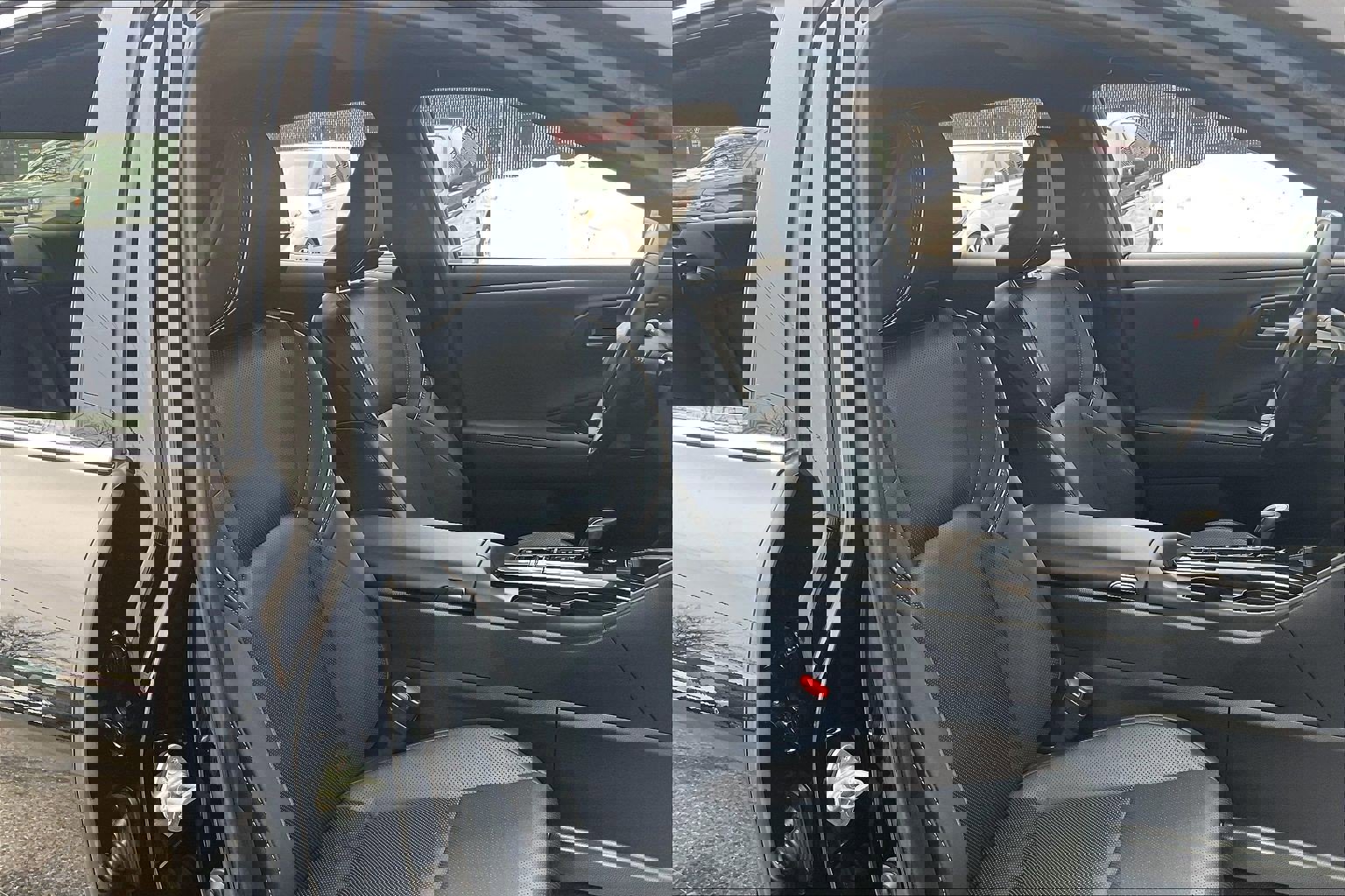 Used 2025 Toyota Crown XLE image 9