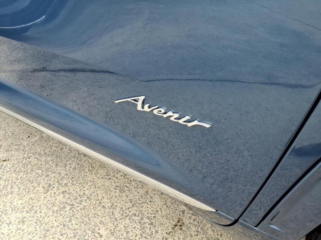 New 2026 Buick Enclave Avenir image 10