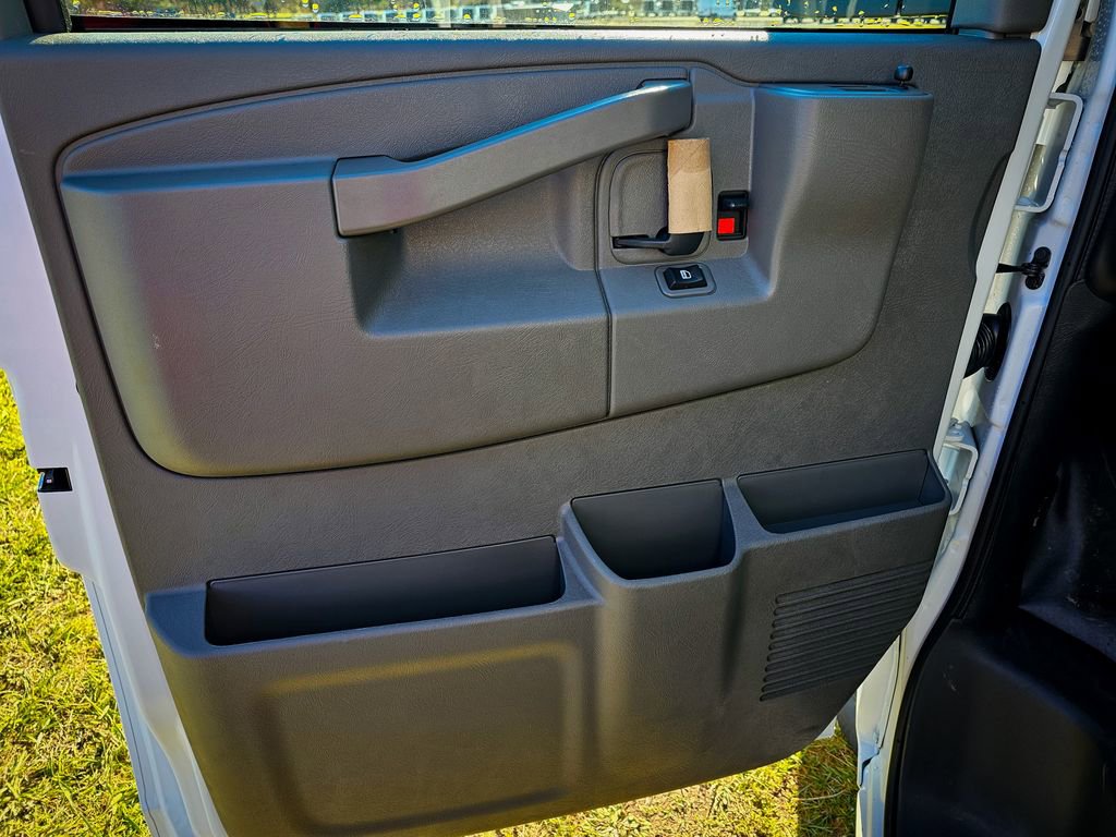 New 2025 GMC Savana 3500 Extended w/ Driver Convenience Package image 10