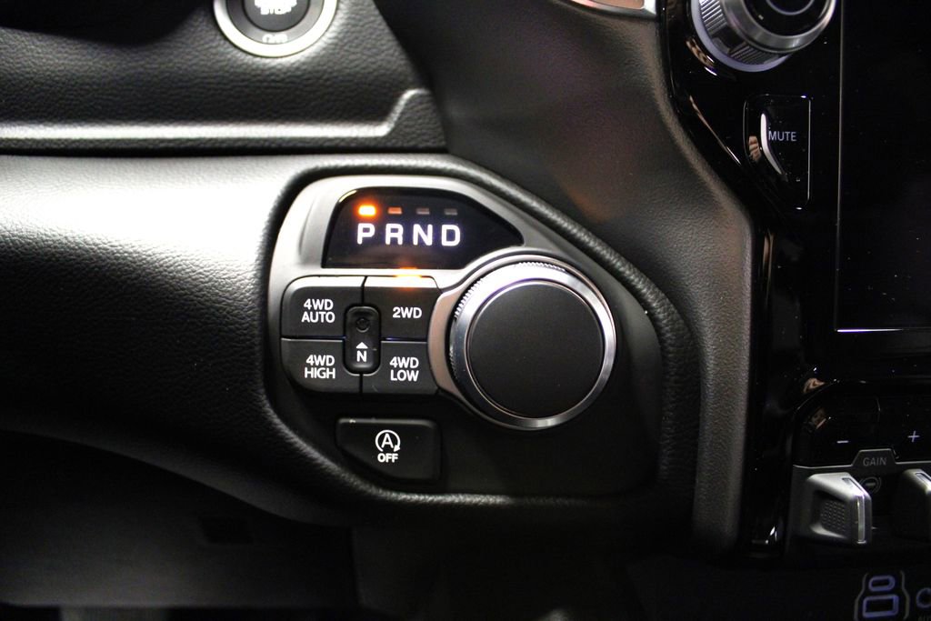 New 2026 RAM 1500 4x4 Crew Cab image 20