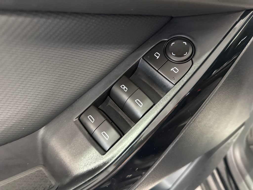 New 2026 Chevrolet Equinox LT w/ Safety and Technology Package AWD/4WD image 33