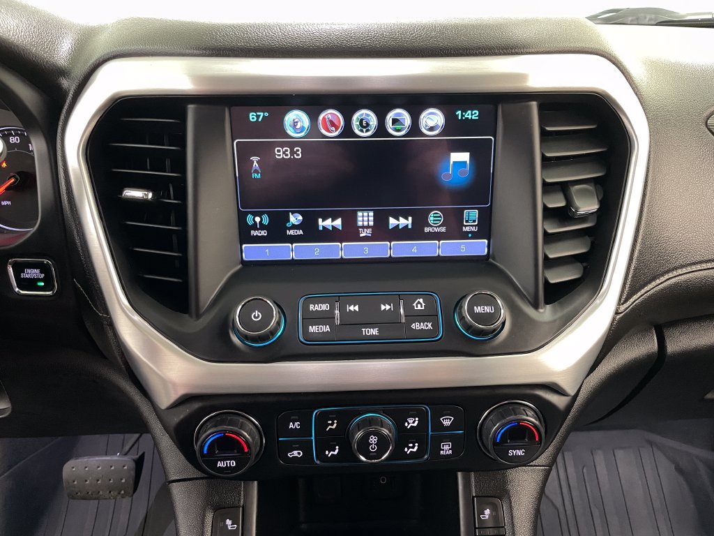 Certified 2018 GMC Acadia SLT w/ LPO, Floor Liner Package FWD image 31
