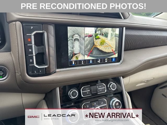 Used 2022 GMC Yukon XL Denali AWD/4WD image 16