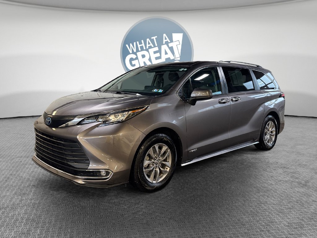Used 2021 Toyota Sienna XLE w/ XLE Plus Package AWD/4WD image 8