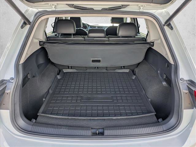 Used 2021 Volkswagen Tiguan SEL image 6