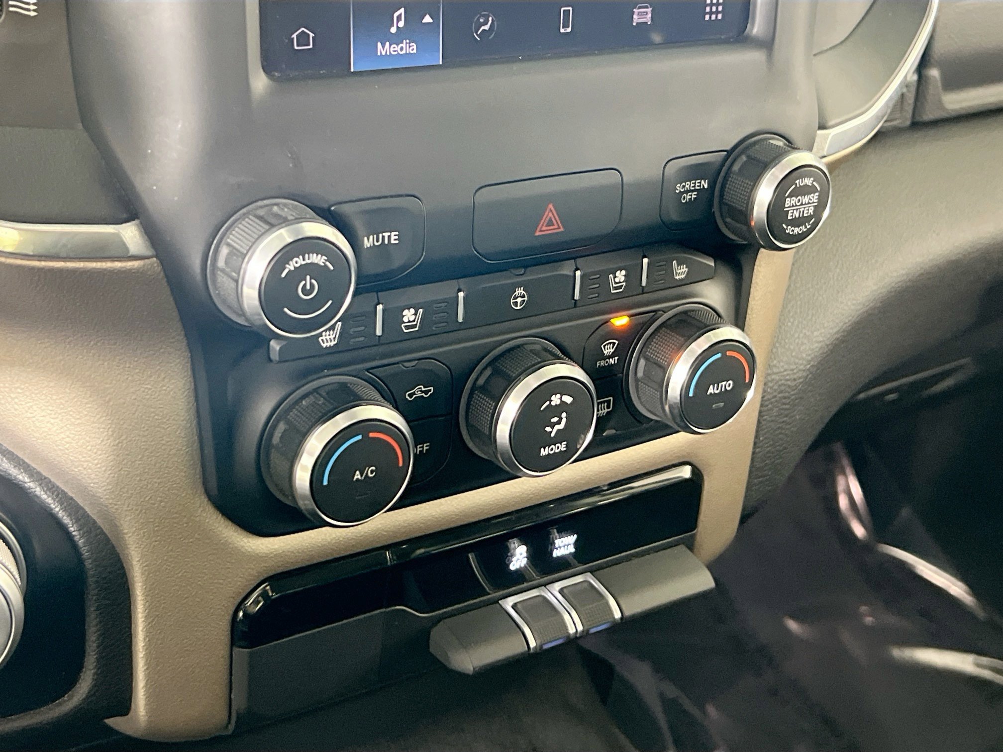 Used 2022 RAM 1500 Laramie image 15