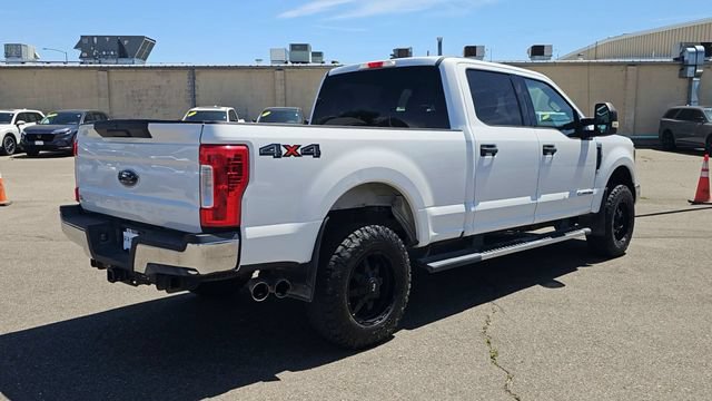 Used 2017 Ford F250 XLT AWD/4WD image 9