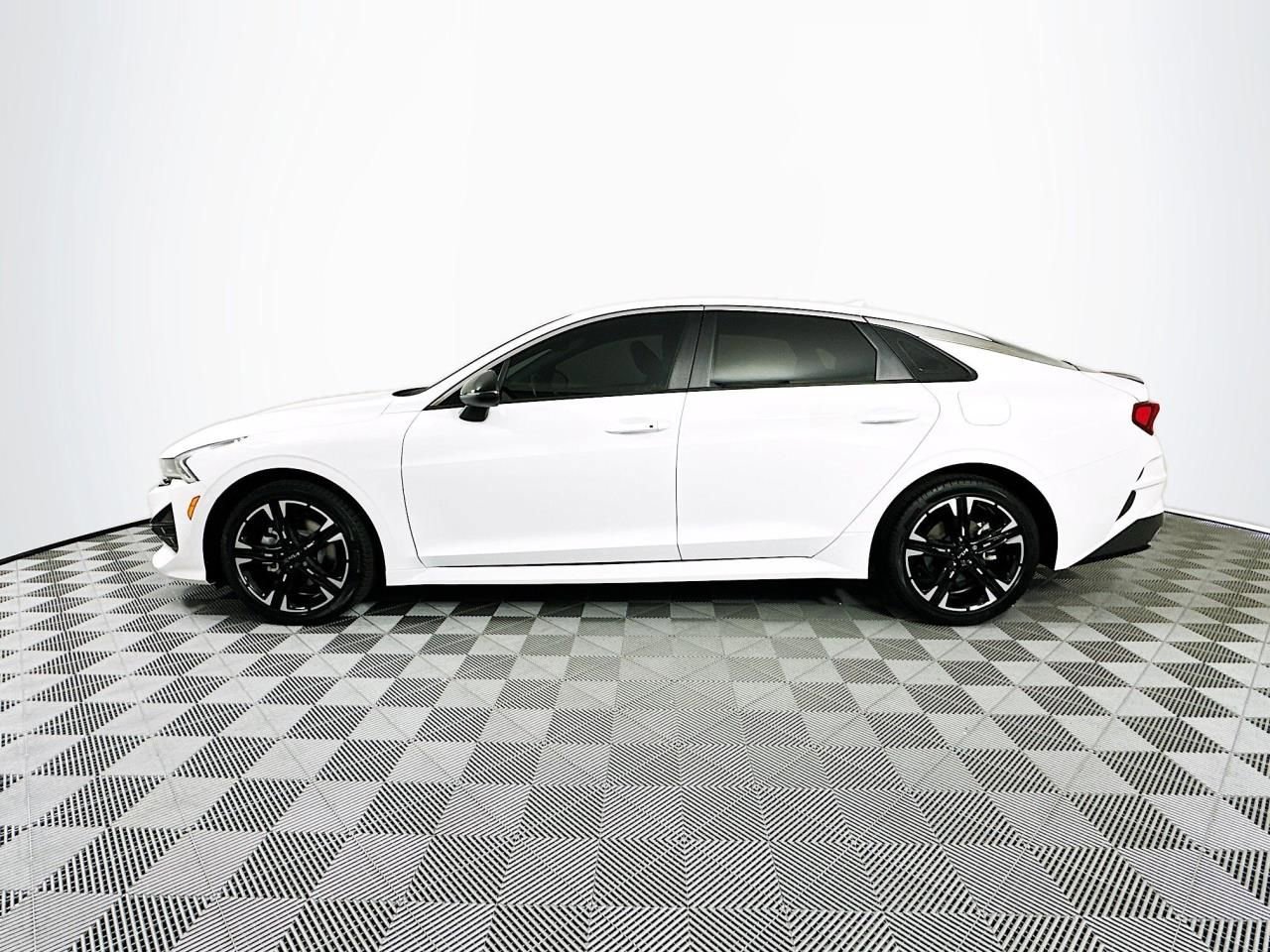 Used 2022 Kia K5 GT-Line image 14