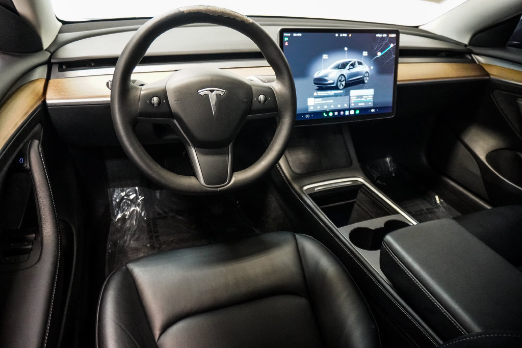 Used 2022 Tesla Model 3 Standard Range RWD image 12