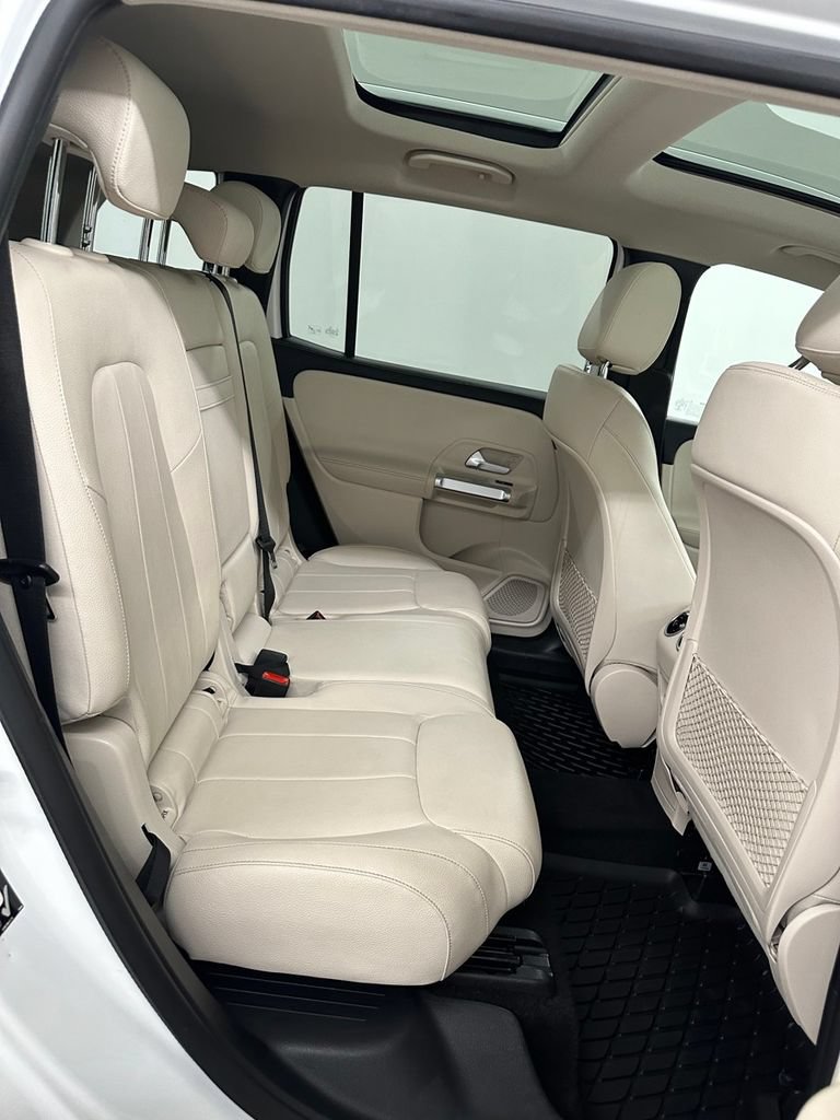 Used 2022 Mercedes-Benz GLB 250 4MATIC image 30