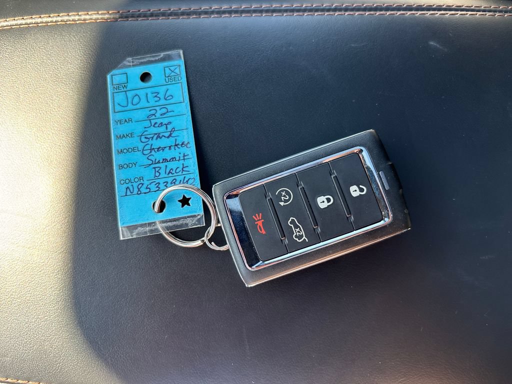 Used 2022 Jeep Grand Cherokee Summit AWD/4WD image 37