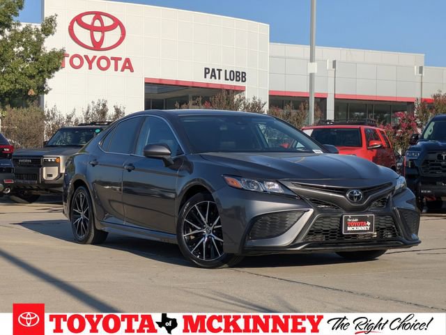 Used 2021 Toyota Camry SE