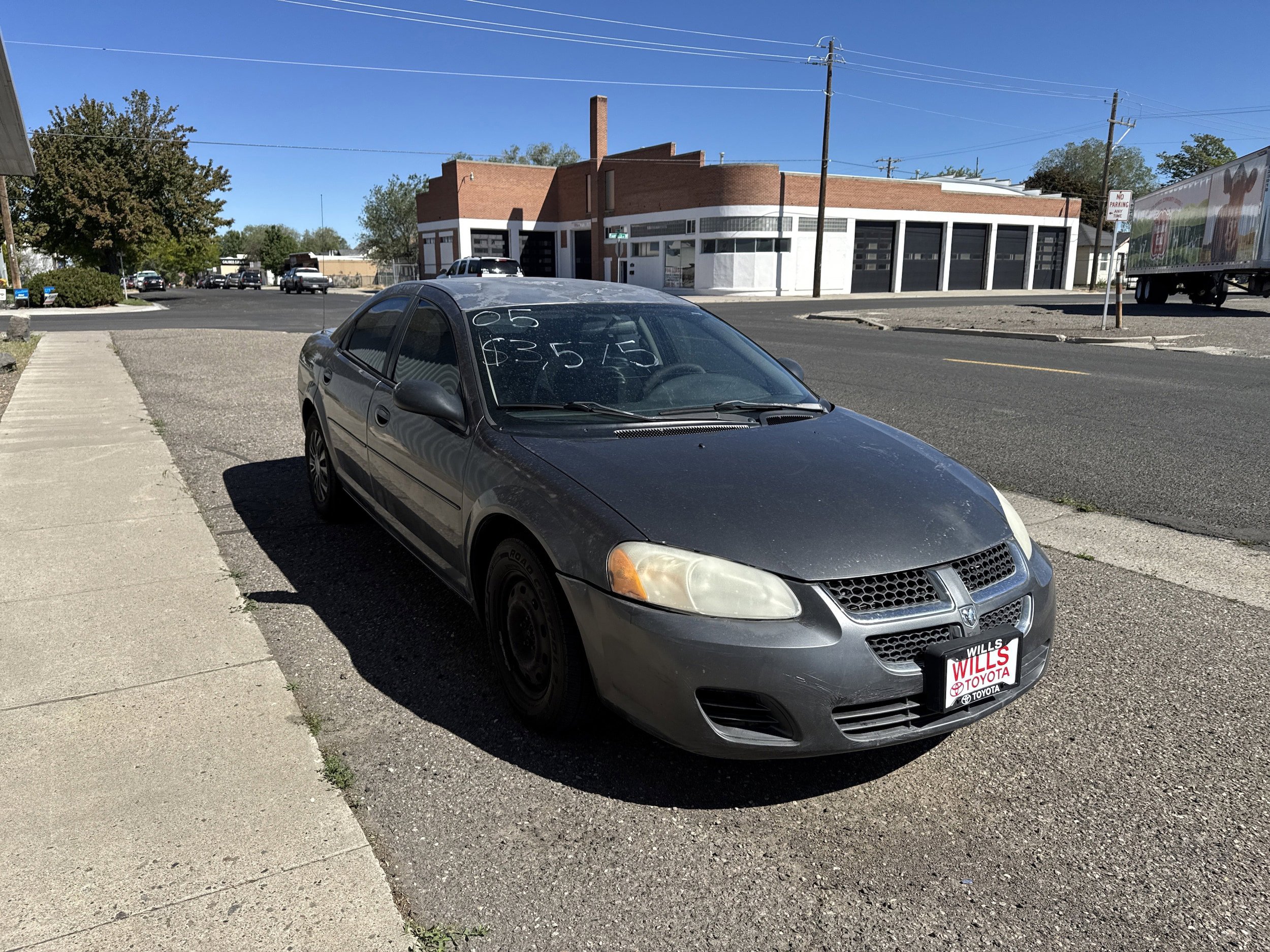 Used 2005 Dodge Stratus SXT