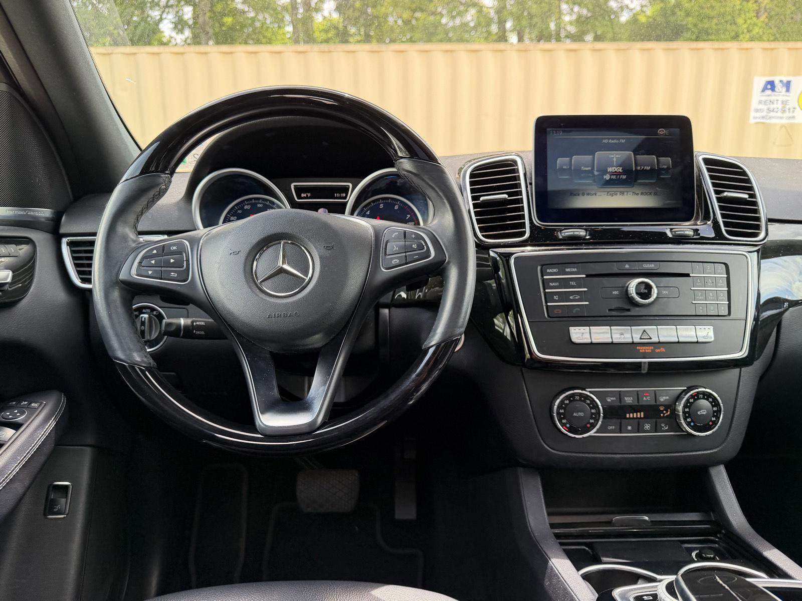 Used 2018 Mercedes-Benz GLE 350 image 18