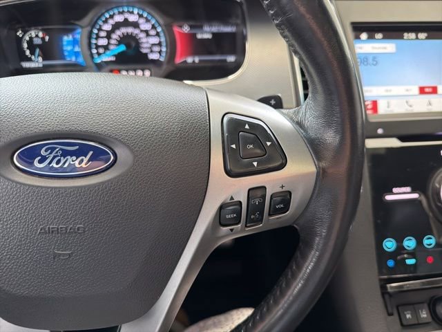 Used 2018 Ford Taurus SHO w/ Driver Assist Package AWD/4WD image 30
