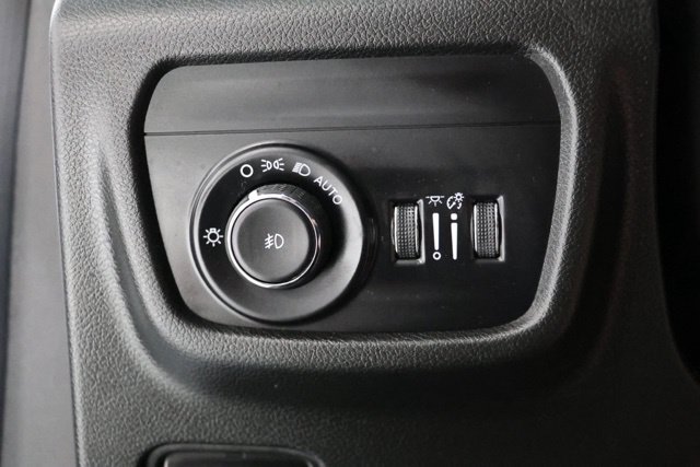Used 2023 Jeep Grand Cherokee L Limited w/ Luxury Tech Group II AWD/4WD image 20