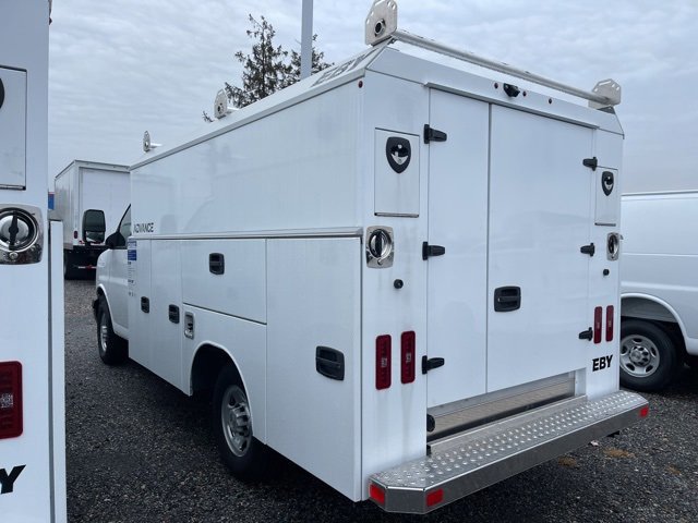 New 2025 Chevrolet Express 3500 w/ Power Convenience Package image 4