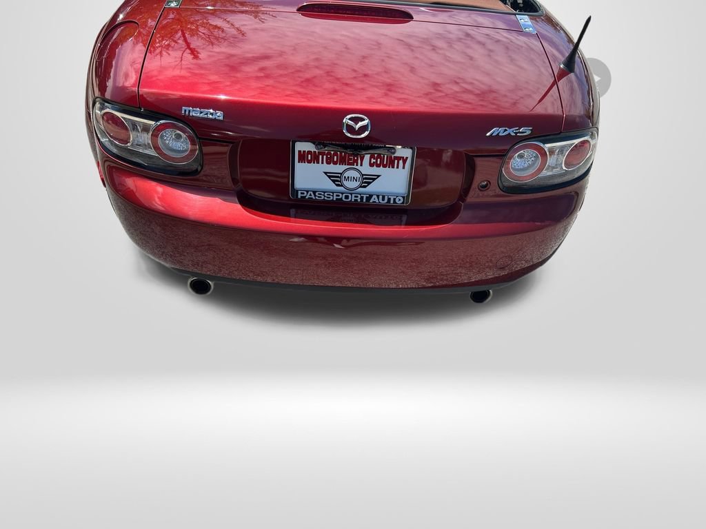 Used 2006 MAZDA MX-5 Miata Grand Touring RWD image 24