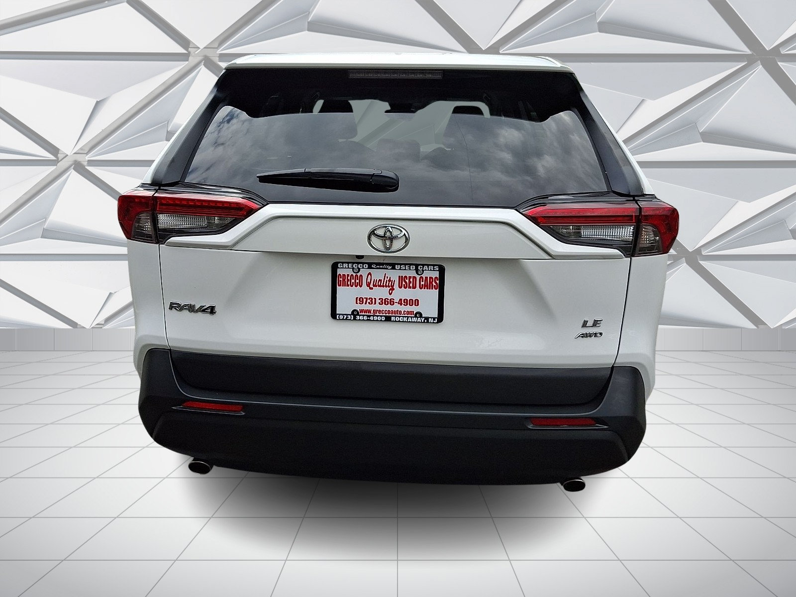 Used 2023 Toyota RAV4 LE AWD/4WD image 9