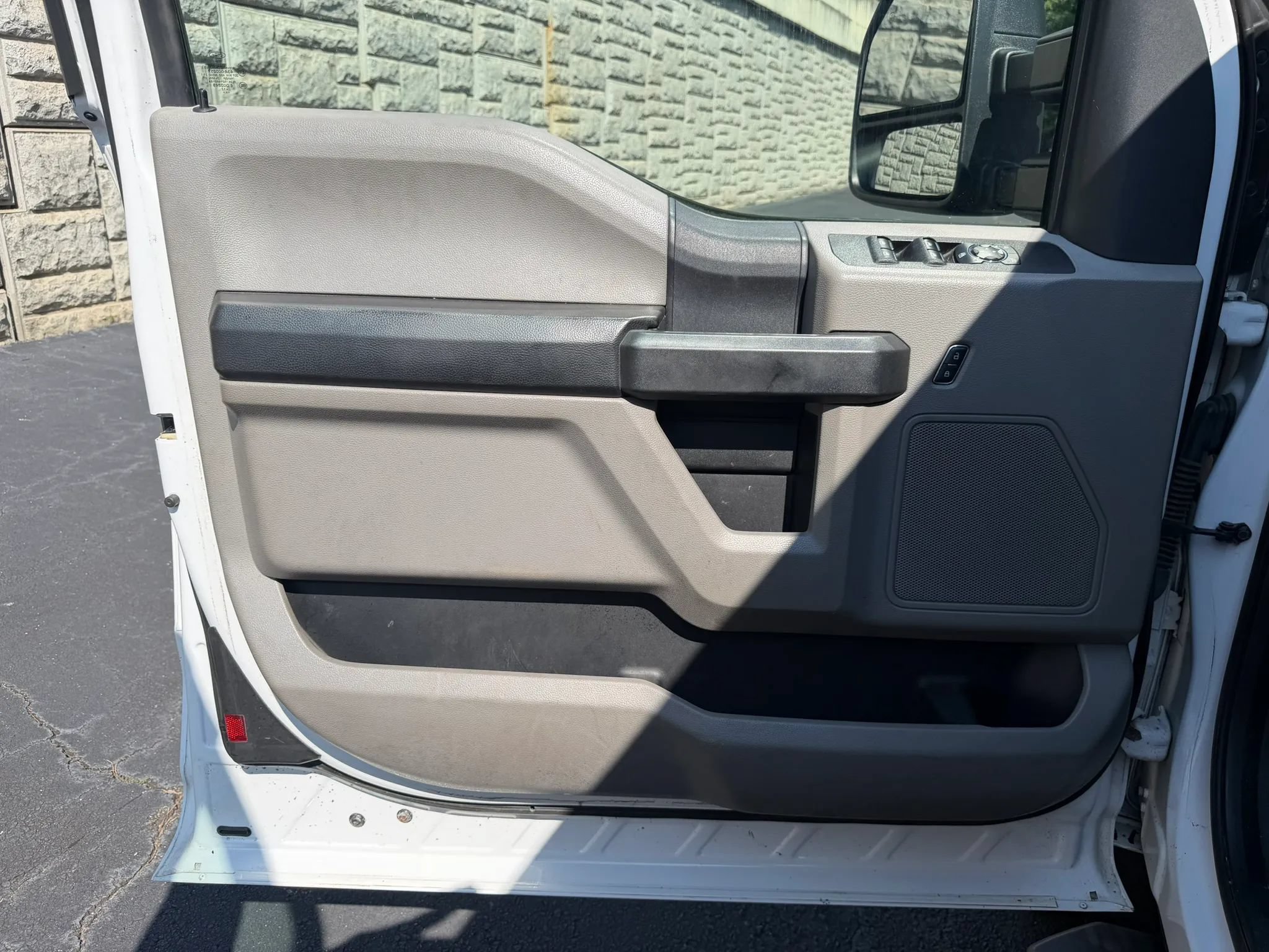Used 2017 Ford F250 XL w/ Power Equipment Group AWD/4WD image 24