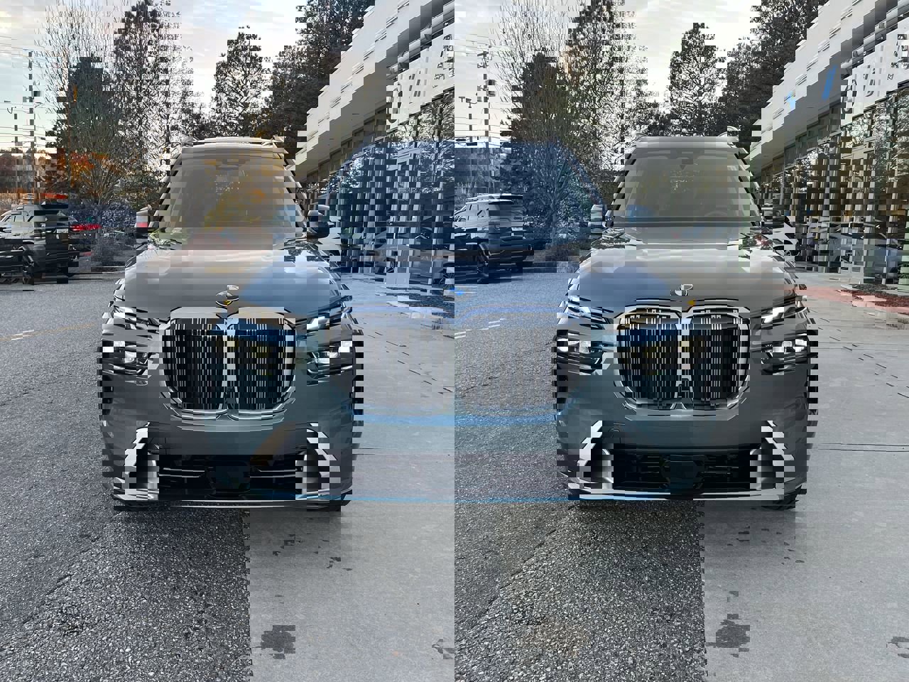 Used 2026 BMW X7 xDrive40i image 3