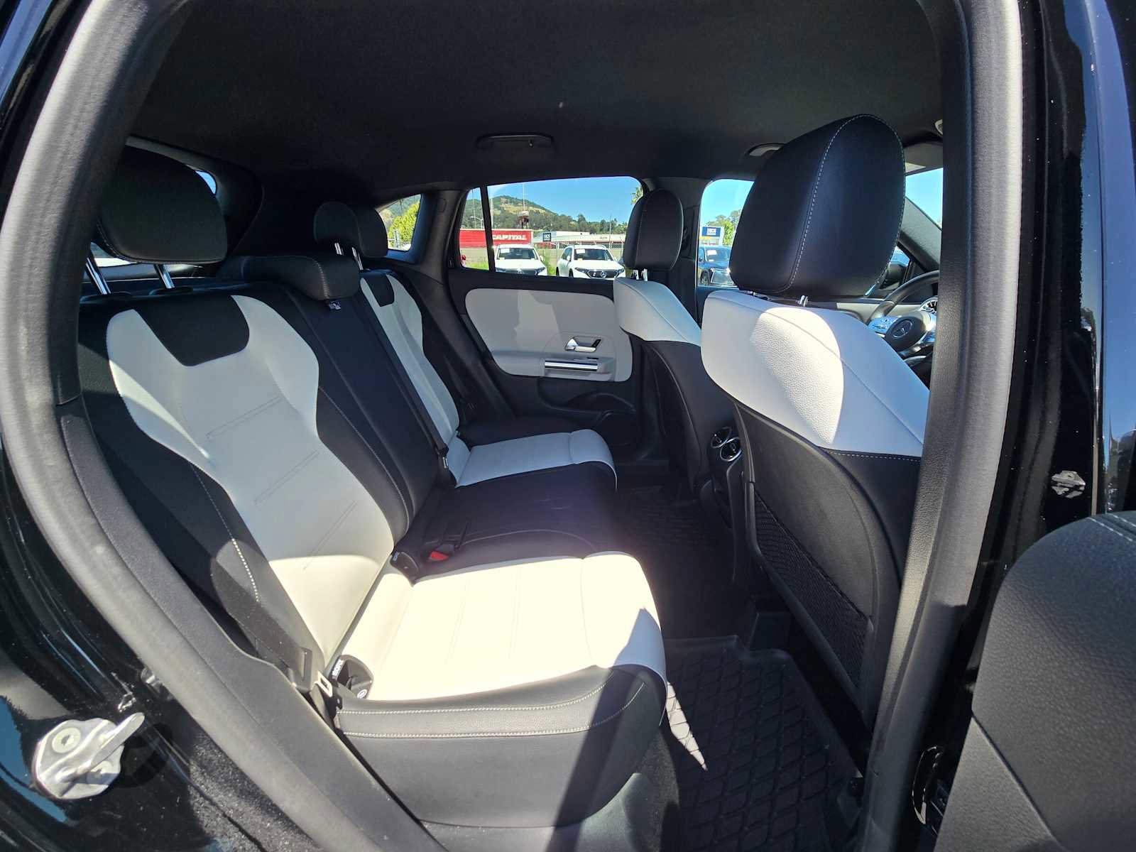 Used 2022 Mercedes-Benz GLA 250 4MATIC image 12