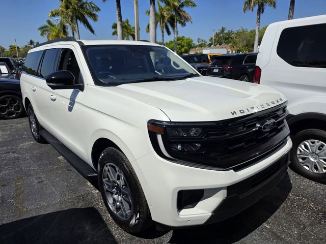 Used 2025 Ford Expedition Max Active image 2